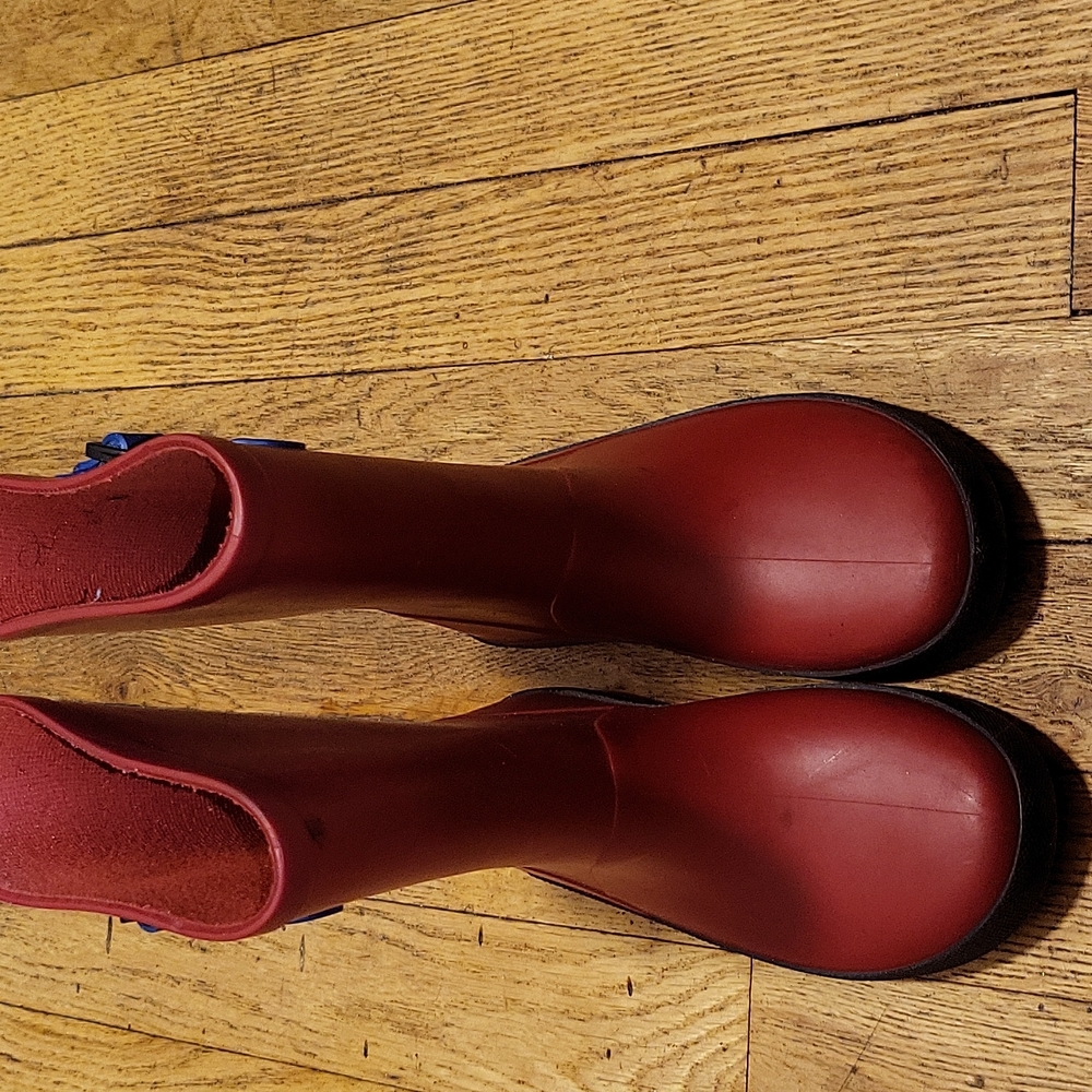 Igor Red Rainboots